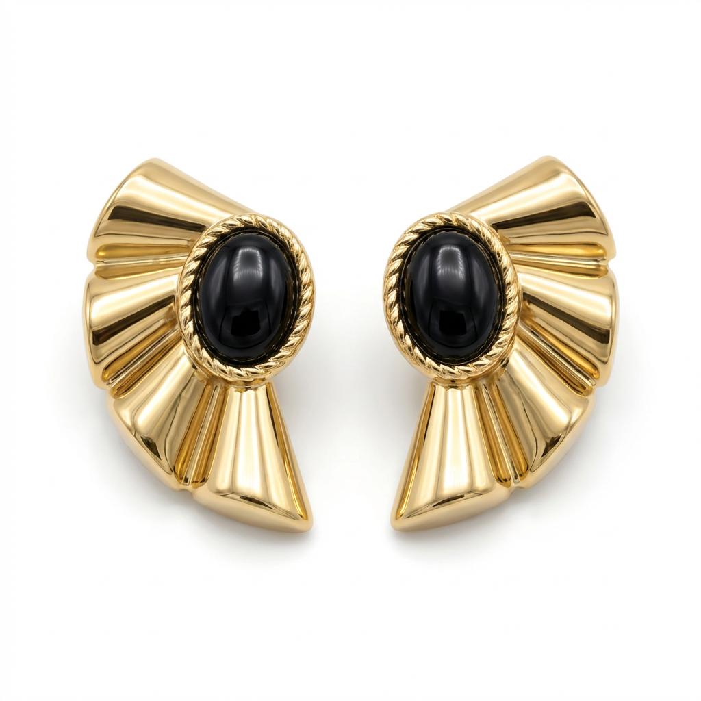 Noir Fan Earrings